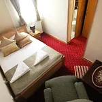 Pansion Stari Grad Hotel 3*