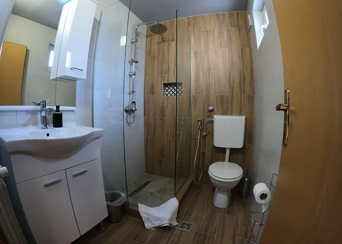 Hotel Pansion Stari Grad 3*