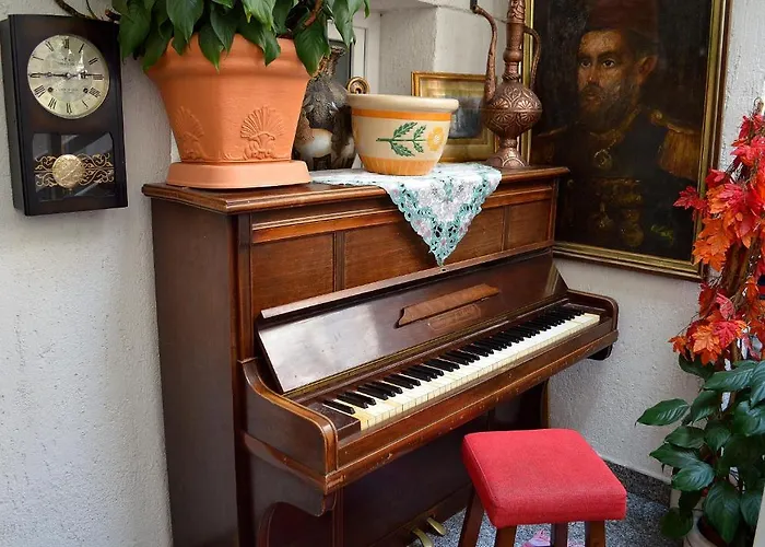 Pansion Stari Grad 3*