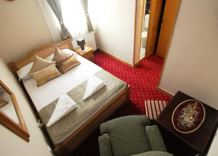 Pansion Stari Grad Hotel 3*