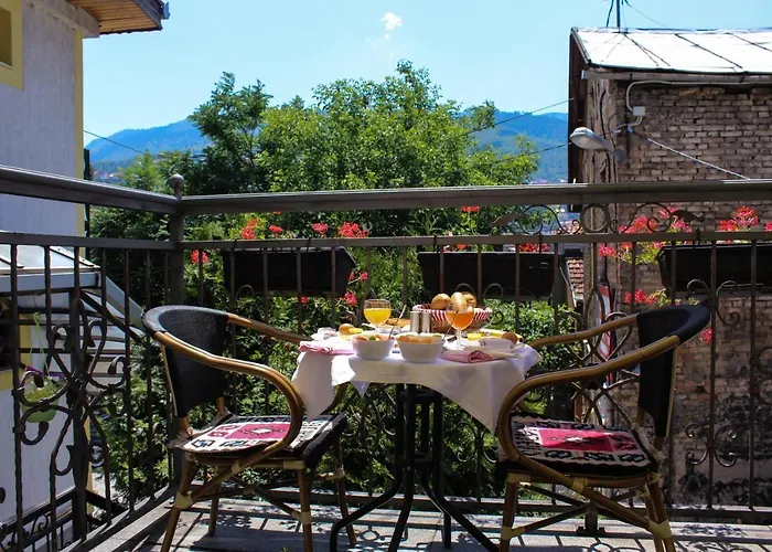 Hotel Pansion Stari Grad 3*